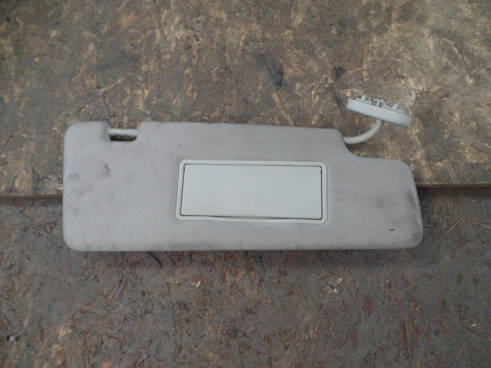 2008 LAND ROVER DISCOVERY 3. DRIVER SUNVISOR