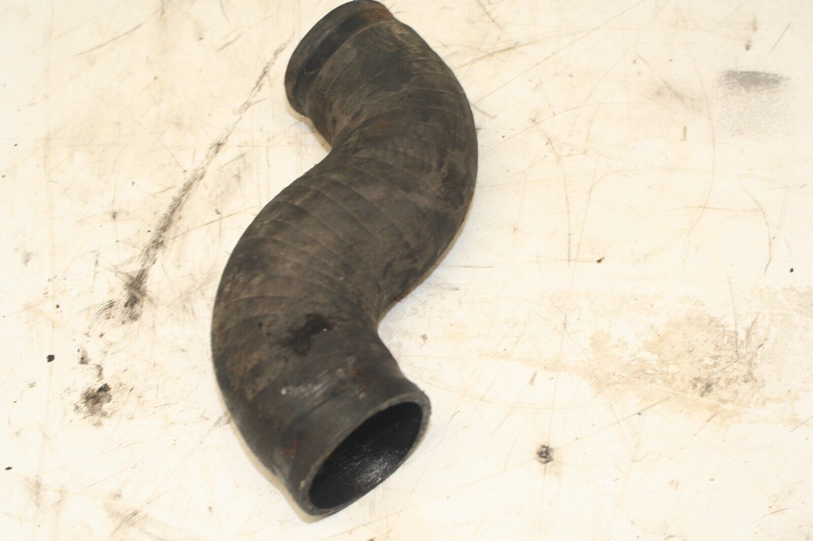 2001 LAND ROVER DISCOVERY 2 TD5. BOOST PIPE