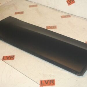 2018 LAND ROVER DISCOVERY 5 L462 DRIVER SIDE REAR LOWER DOOR TRIM