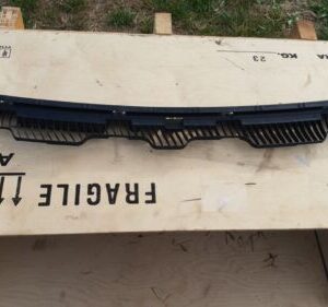 5Q6807863 VW GOLF MK7 REAR BUMPER BRACKET