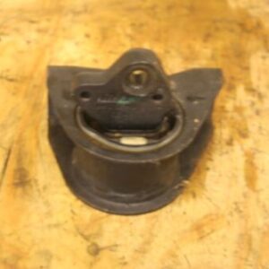 2002 FORD TRANSIT TOURNEO MK6. ENGINE BOX MOUNT