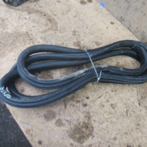 2006 BMW X5 E53. DRIVER SIDE REAR DOOR RUBBER OSR