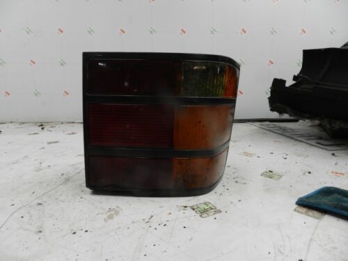 FORD GRANADA MK3 SALOON. PASSENGER SIDE REAR LIGHT UNIT