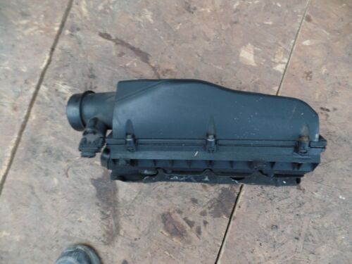2000 MERCEDES BENZ E320 W210. AIR BOX FILTER HOUSING