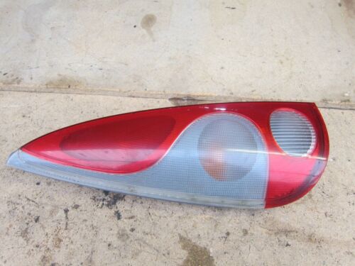 2000 TOYOTA YARIS VERSO, 1.3 PETROL  AUTOMATIC. NEARSIDE REAR LIGHT