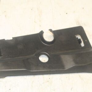 LAND ROVER DISCOVERY 2 TDS. UPPER HEADLIGHT TRIM RIGHT