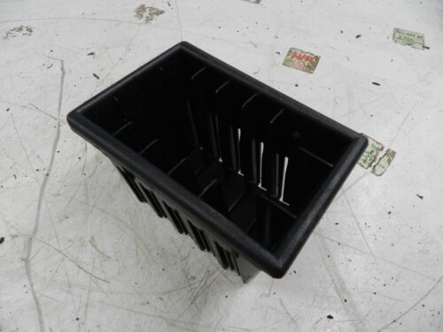 FORD GRANADA MK3 SALOON. TAPE CASSETTE HOUSING HOLDER
