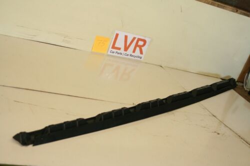 8XA854535A AUDI A1 SIDE SKIRT SUPPORT TRIM BRACKET S1 S LINE MOUNTING BAR LEFT