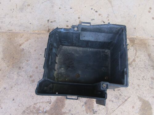 2003 MINI R52 1.6 PETROL. BATTERY TRAY