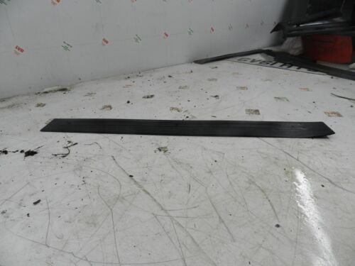 FORD GRANADA MK3 SALOON. FLOOR SEAL KICK TRIM