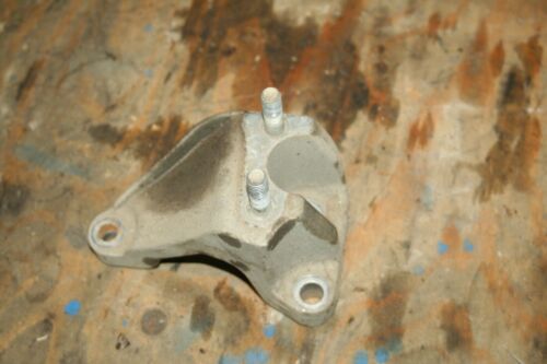 2015 FORD FIESTA MK7 1.0 ECO BOOST. GEARBOX MOUNT BRACKET