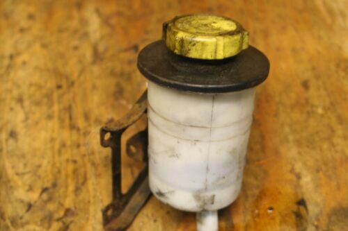 2008 RANGE ROVER VOGUE L322. POWER STEERING BOTTLE