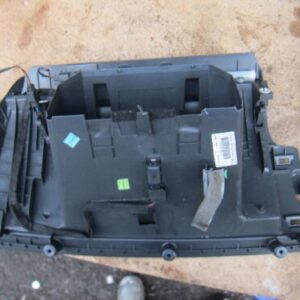 2007 VOLVO V50 FACELIFT 2.0 DIESEL MANUAL. GLOVE BOX