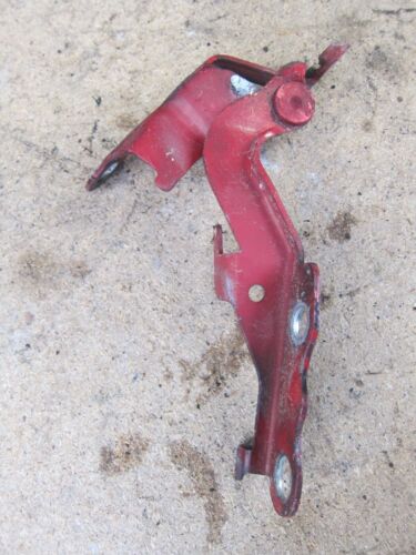 2002 TOYOTA COROLLA BONNET HINGE
