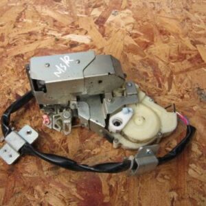 2002 HONDA CRV MK 2. PASSENGER REAR DOR LOCK MOTOR