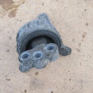 2007 VAXHALL ZAFIRA MK2 1.9 DIESEL. ENGINE MOUNT