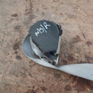 2000 MERCEDES BENZ E320 W210. PASSENGER SIDE REAR SEATBELT