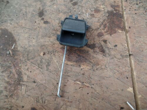 2000 MERCEDES BENZ E320 W210. BOOT HANDLE