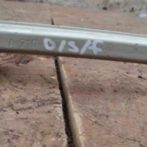 2000 MERCEDES BENZ E320 W210. DRIVER SIDE FRONT WINDOW RUNNER