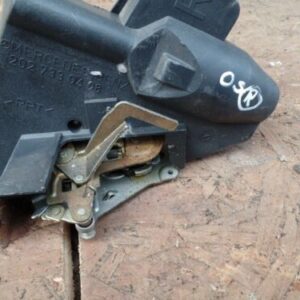 2000 MERCEDES BENZ E320 W210. DRIVER SIDE REAR DOOR LOCK MOTOR