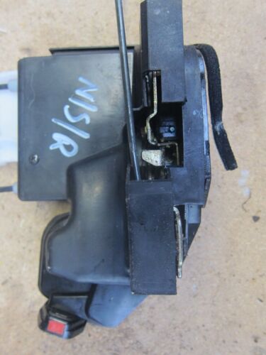 2003 HYUNDAI SANTA FE MK1 2.7 V6 PETROL. PASSENGER SDIE REAR DOOR LOCK NEAR SIDE - Image 3