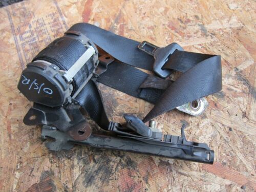 MERCEDES E320 W210 ESTATE. DRIVER REAR SEAT BELT