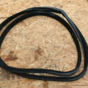 2006 MERCEDES ML 320 CDI W164. NSR PASSENGER SIDE REAR DOOR RUBBER SEAL