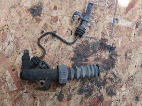 2001 PEUGEOT 206 1.6 PETROL MANUAL. CLUTCH SLAVE CYLINDER