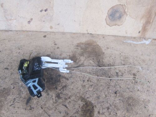 2003 HYUNDAI SANTA FE MK1 2.7 V6 PETROL. DRIVER SIDE REAR DOOR LOCK OFF SIDE OSR - Image 2