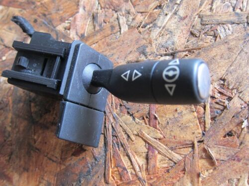 2011 RANGE ROVER VOGUE L322. STEERING WHEEL ADJUSTER STALK