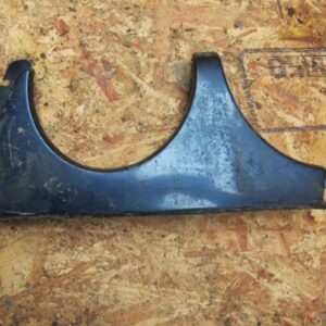 1996 MERCEDES BENZ E320 W210 ESTATE. O/S DRIVER SIDE HEADLIGHT TRIM BLUE