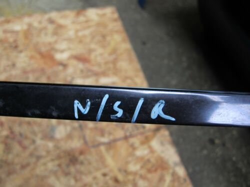 1996 MERCEDES BENZ E320 W210 ESTATE. N/S/R PASSENGER REAR WINDOW RUNNER GUIDE - Image 3