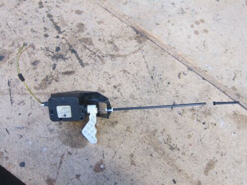 2003 MINI R52 1.6 PETROL. FUEL RELEASE MECHANISM - Image 2