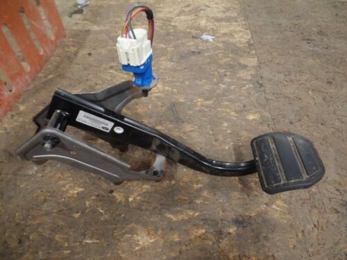 2008 LAND ROVER DISCOVERY 3. BRAKE PEDAL