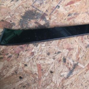 MERCEDES E320 W210 ESTATE. DOOR WINDOW TRIM PASSENGER REAR (REAR)