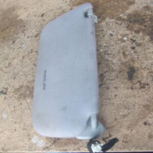 2003 HYUNDAI SANTA FE MK1 2.7 V6 PETROL. PASSENGER SUN VISOR