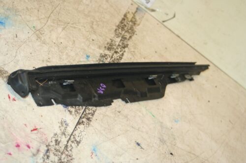 2004 BMW 318CI E4 CONVERTIBLE. OFF SIDE REAR WINDOW SEAL TRIM DRIVER GLASS GUIDE - Image 3