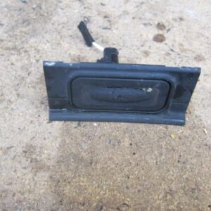 2006 RENAULT CLIO MK3. BOOT LID TAILGATE BUTTON