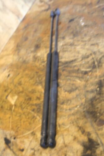 2008 LANDROVER FREELANDER 2 L359 TD4. GAS STRUTS