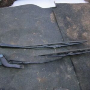 2001 PEUGEOT 206 1.6 PETROL MANUAL. WIPER ARMS