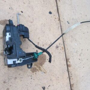 2007 VAXHALL ZAFIRA MK2 1.9 DIESEL. N/S/F PASSENGER SIDE DOOR LOCK