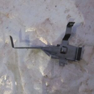 2007 VAUXHALL ASTRA H MK5 1.9 DIESEL MANUAL. O/S DRIVER DOOR LOCK BRACKET COVER