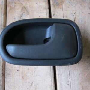 2002 FORD RANGER MK1 2.5 DIESEL MANUAL. DRIVER FRONT DOOR HANDLE