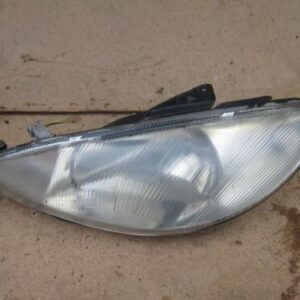 2002 PEUGEOT 206 2.0 HDI DIESEL MANUAL. N/S NEARSIDE HEADLIGHT