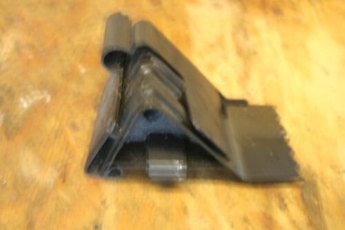 2008 RANGE ROVER VOGUE L322. WHEEL CHOCK EMERGANCY WEDGE TOOL