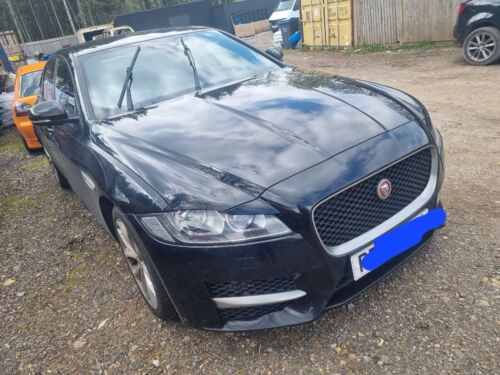 2018 jaguar XF. 2.0 diesel automatic. Breaking only. side light bulb