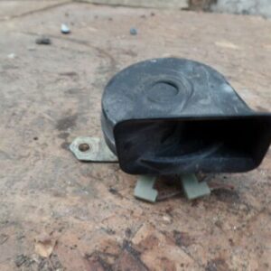2000 MERCEDES BENZ E320 W210. HORN
