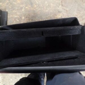 2008 LAND ROVER DISCOVERY 3. UPPER GLOVEBOX INSERT