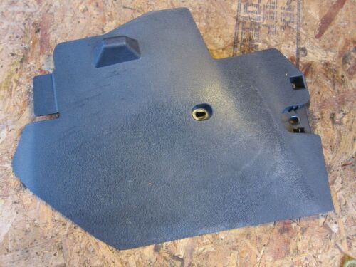 2006 VAUXHALL CORSA D. KICK LOWER TRIM CENTRE CONSOLE