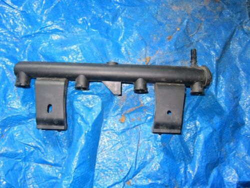 PEUGEOT 307 1.6 PETROL FUEL RAIL